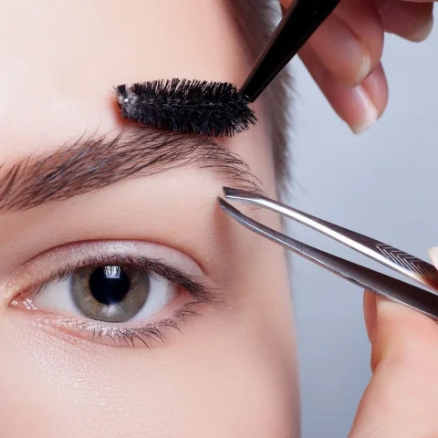Perfilado de cejas
