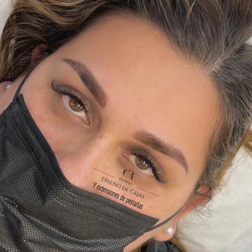 Diseño de Cejas Henna y aplicación Henna